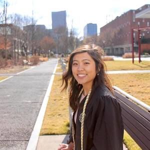 Meet your Posher, Alyssa